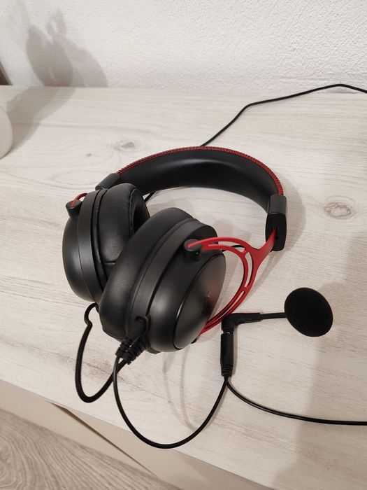 Căști Gaming cu Microfon – Stare Foarte Bună