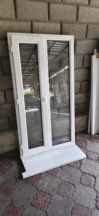 Окно 85/158 пластик