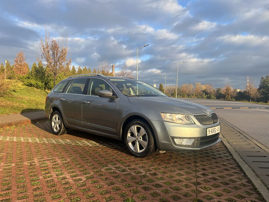 Skoda Octavia 2.0tdi Elegamce  150cp recent adusa