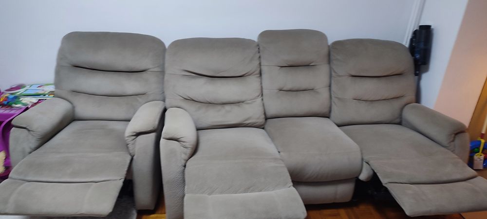 Set canapea plus doua fotolii Kring cu recliner