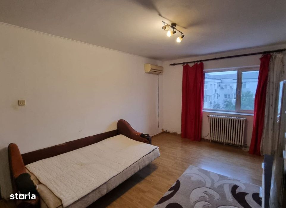 Apartament 3 camere Nicolina , 70 metri, etaj 4 Cod:163177