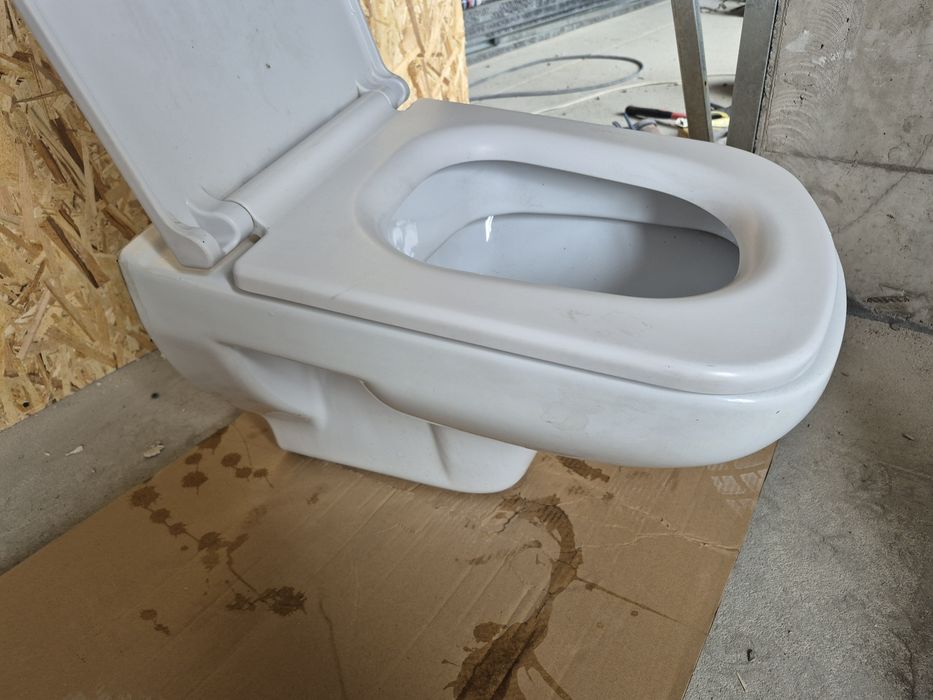 Унитаз Рамс сити.