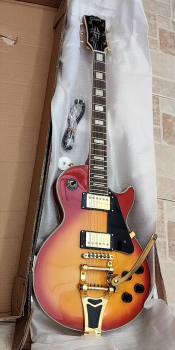 Электро гитара Gibson. HH
