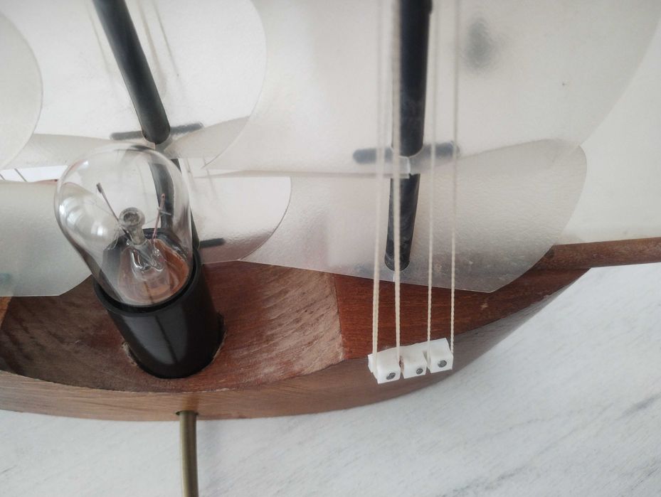 Стара нощна лампа Корабче