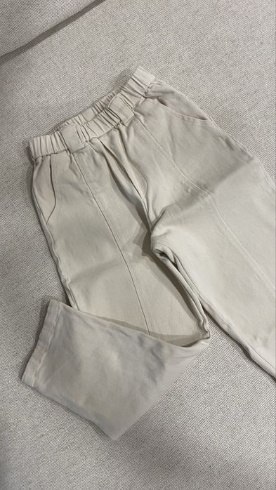 Детские брюки на девочку HM