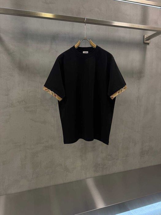 Tricou Burberry - Cod QR - Calitate Premium