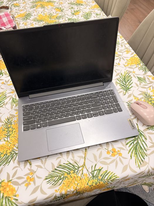 Ноутбук сатылады