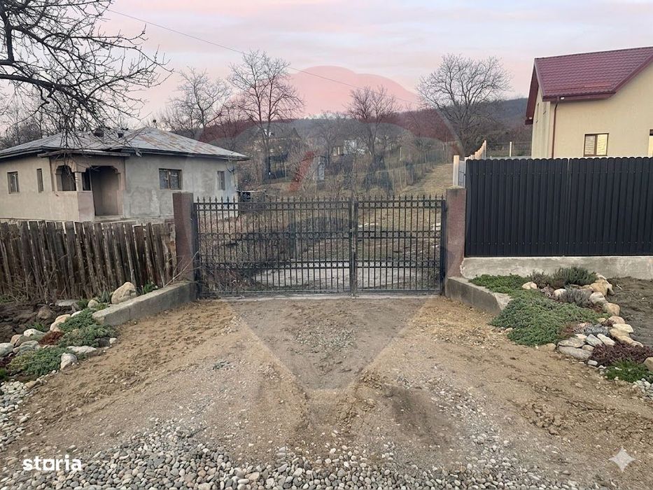 Teren 2.456 mp com. Buhoci / DJ Strada Punții