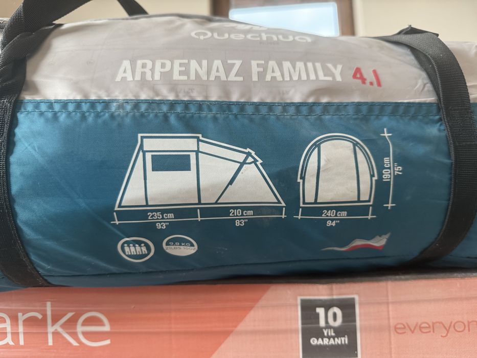 Семейна палатка Quechua Arpenaz Family