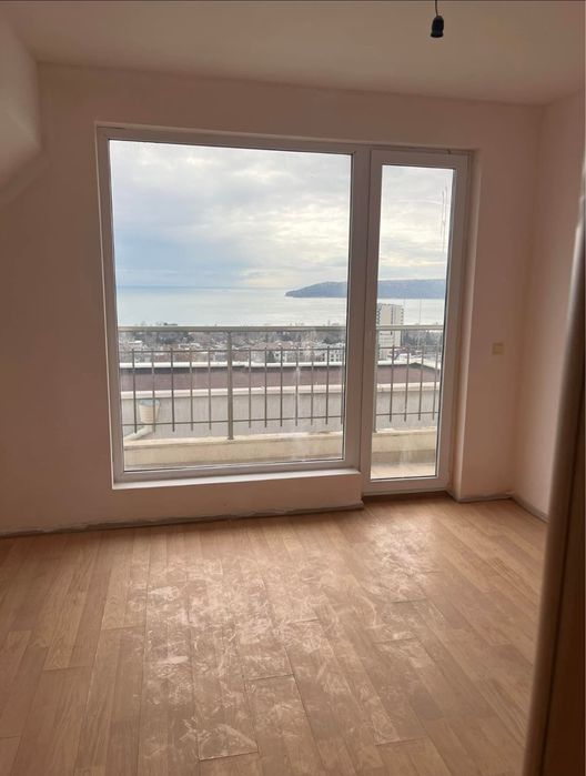 Продава се Тристаен апартамент в Варна, Базар Левски - 198 кв.м за 1213 €/кв.м - Снимка #8