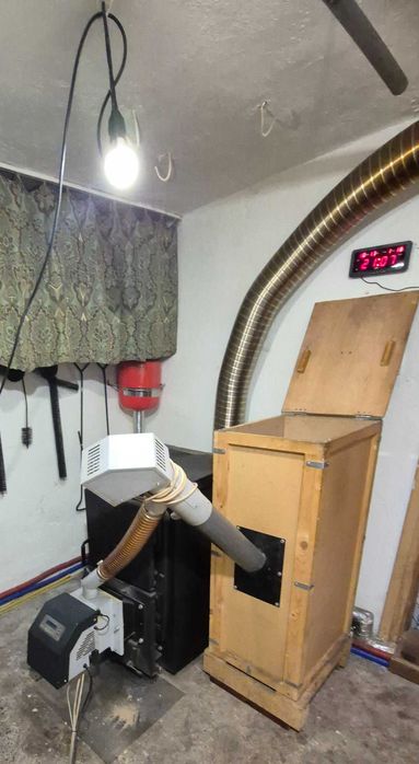 Комбиниран котел на твърдо гориво и пелети viadrus 22 basic bisolid gp