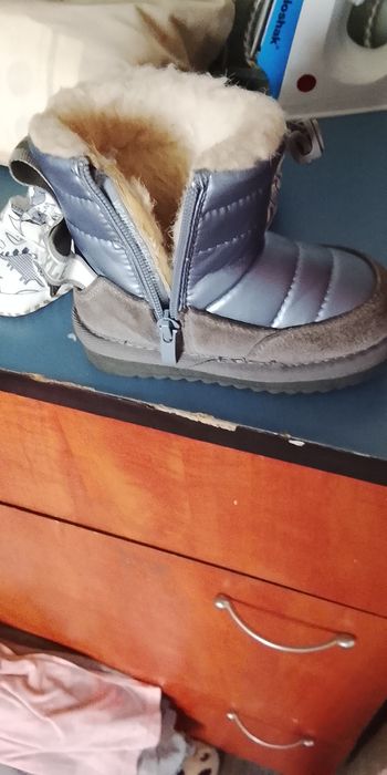 Продам недорого комбинезон платья