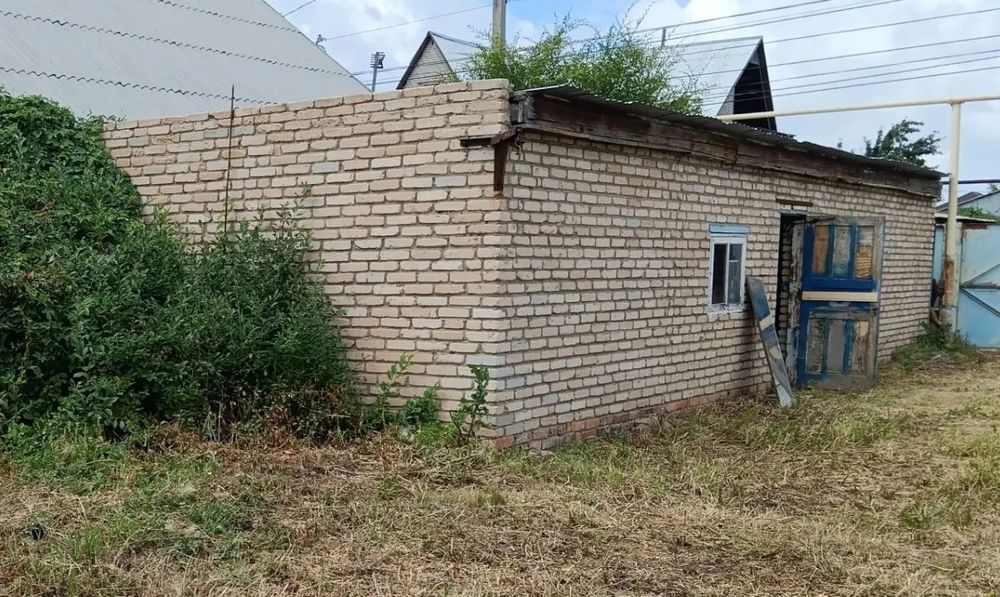 Строение на разбор