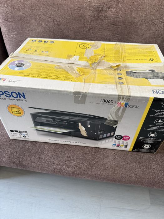 Принтер Epson цветной