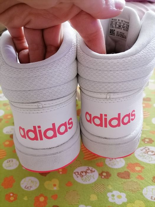 Маратонки Adidas, номер 38.