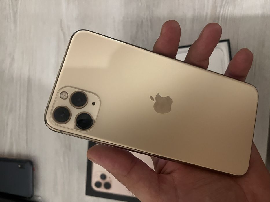 iphone 11pro max 64gb 74 yomks ekranda aybi boshqa aybi yoq