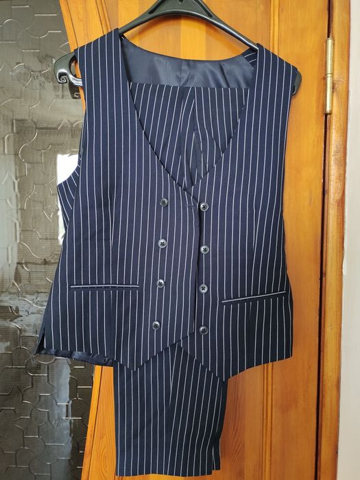 Мужской костюм тройка турецкий