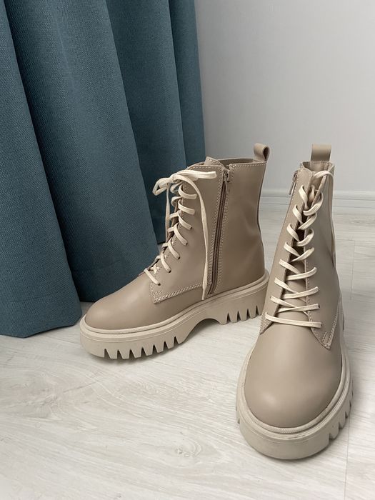 Ghete piele Prego