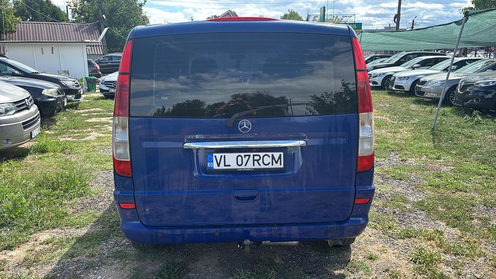 Vând Mercedes vito