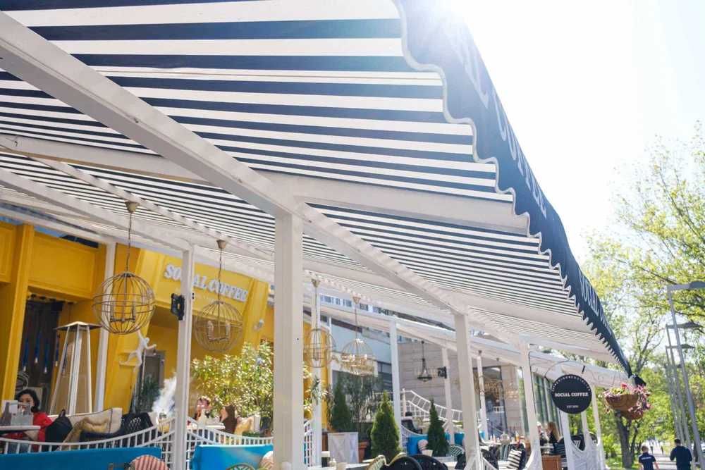 Маркизы для летних террас