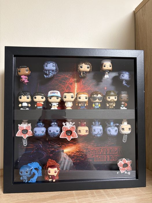 Рамка за фигурки Stranger things