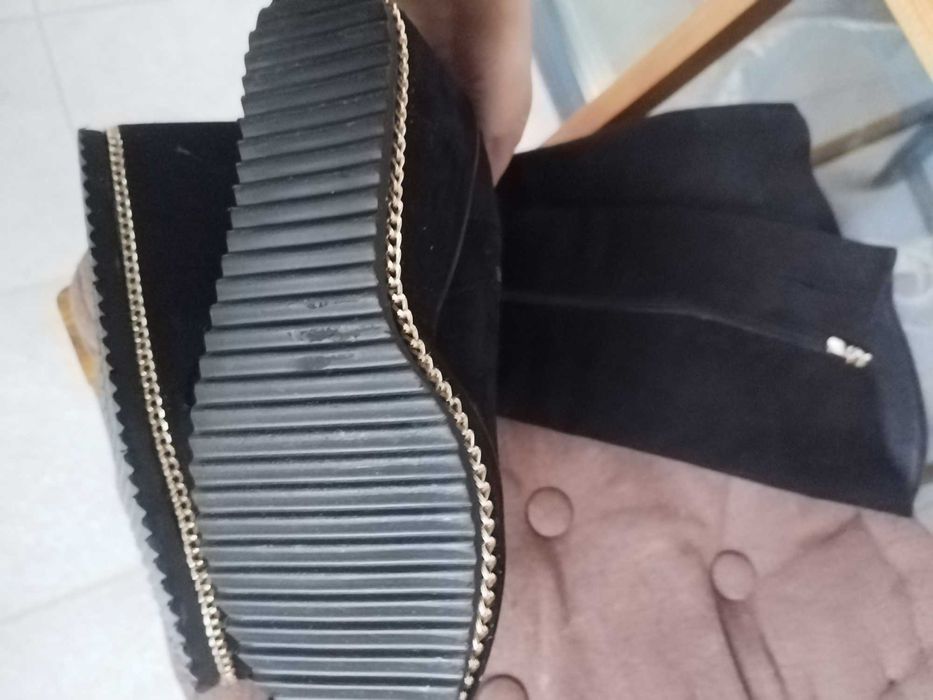 Дамски ботуши 38 номер естествен велур на платформа