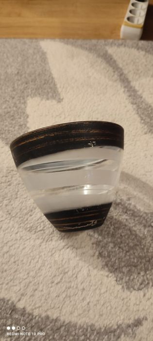 Vând aplica E27 plus o dulie și bec Nou