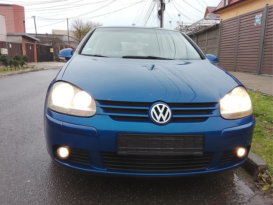 Vw golf 5 benzina 1.6 din 2005.impecabil.