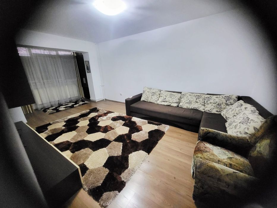 *PROPRIETAR*Inchiriez Apart. 2 camere*Et. 6 din 10*Sud*Str. Bdl. Bucuresti*