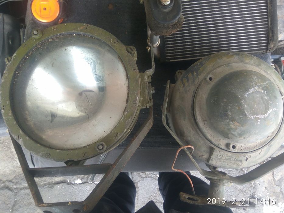 Танковые фары Луна