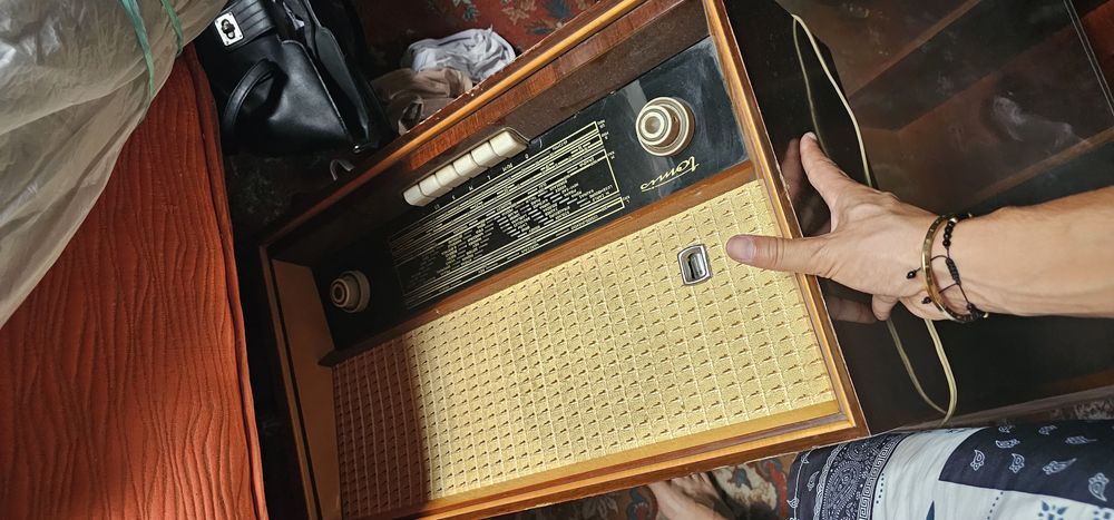 Vand radio lampi