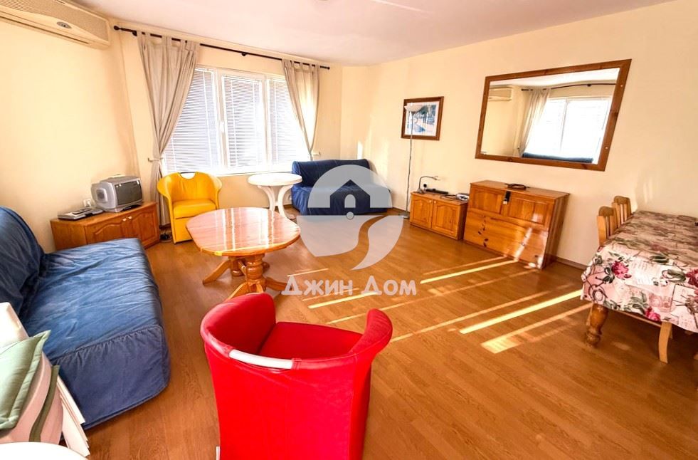 Продава се Тристаен апартамент в Свети Влас - 95 кв.м за 1000 €/кв.м - Снимка #1