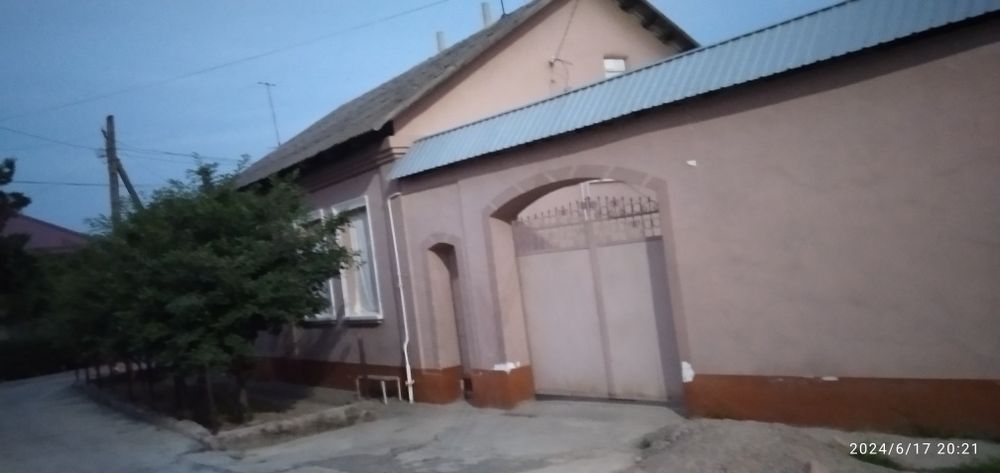 Uy sotiladi ixchamgina