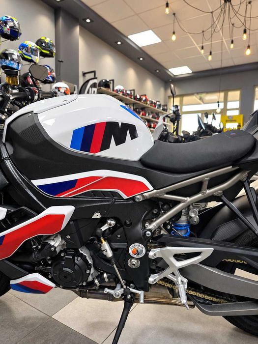 Пистов мотор BMW M1000R 2026