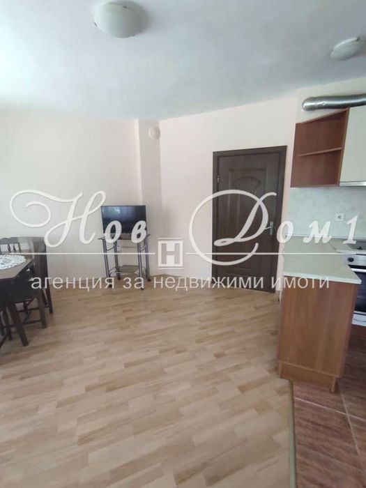 Дава се под наем Двустаен апартамент в Варна, Базар Левски - 62 кв.м за 460 € - Снимка #2