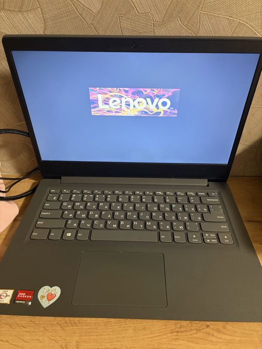 Продам ноутбук lenova
