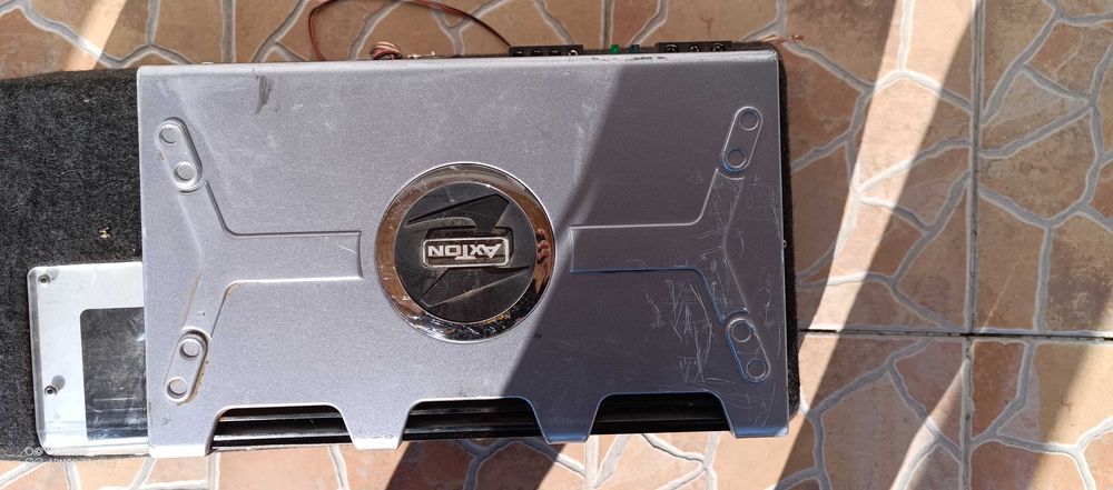 Субуфер със усилвател