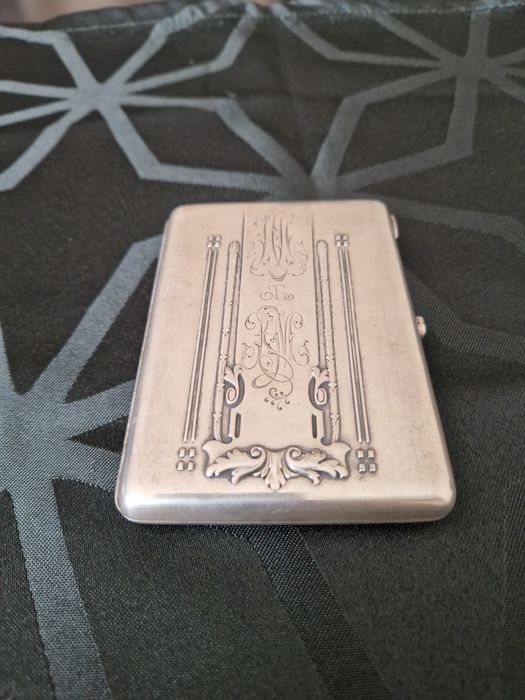 Страхотна рядка антикварна руска сребърна табакера 84