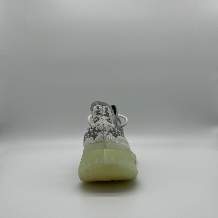 Yeezy 380 Alien  Marimea (Size) 44  100% Authentic