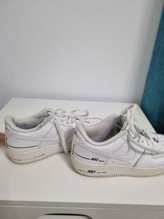 Adidași Nike Air Force