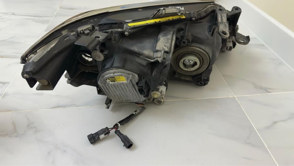 Фары на Toyota Camry 55