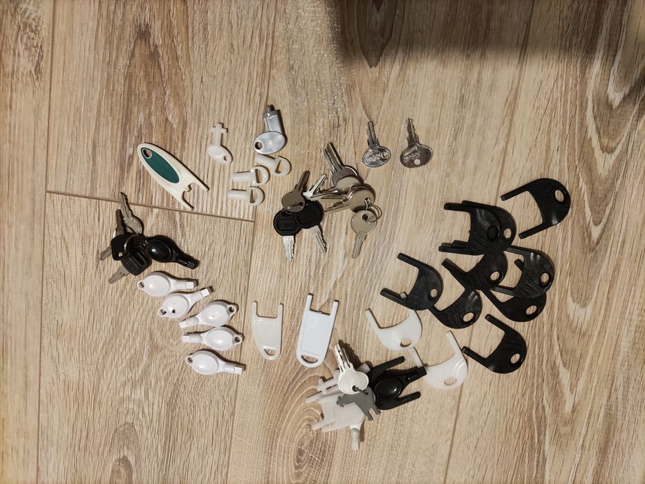 Продаю ключи на диспенсеры