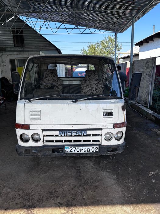 Продам Nissan Atlas 1990 года