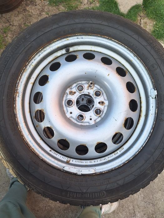 225/55R17 C  Continental iarnă