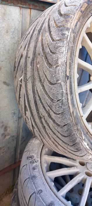 Vad sau schimb cu 4 cauciucuri bune de iarna 195 65 15 nu trimit   rot