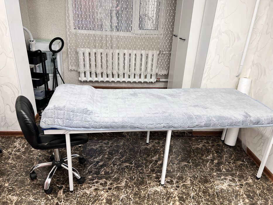 Продаётся кушетка для визажиста