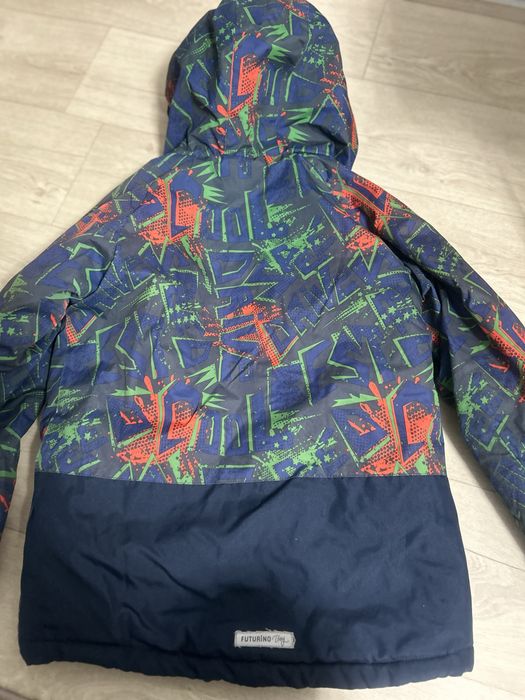 Продается желетка куртка