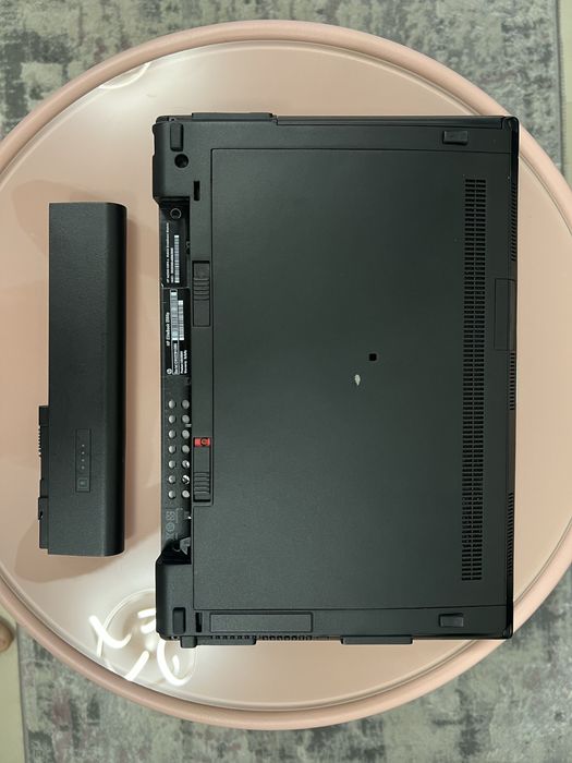 HP EliteBook 2560p i5-2540M 8 GB RAM 320 GB HDD