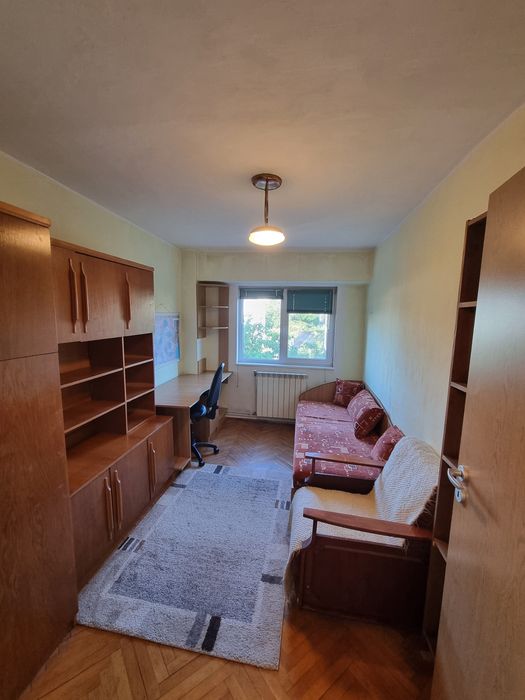 Apartament 4 camere de inchiriat în zona Dumbrava-Nord