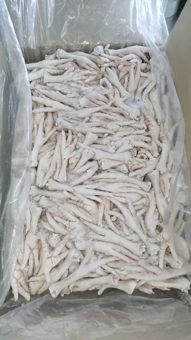 Куринный лапка тонна есть